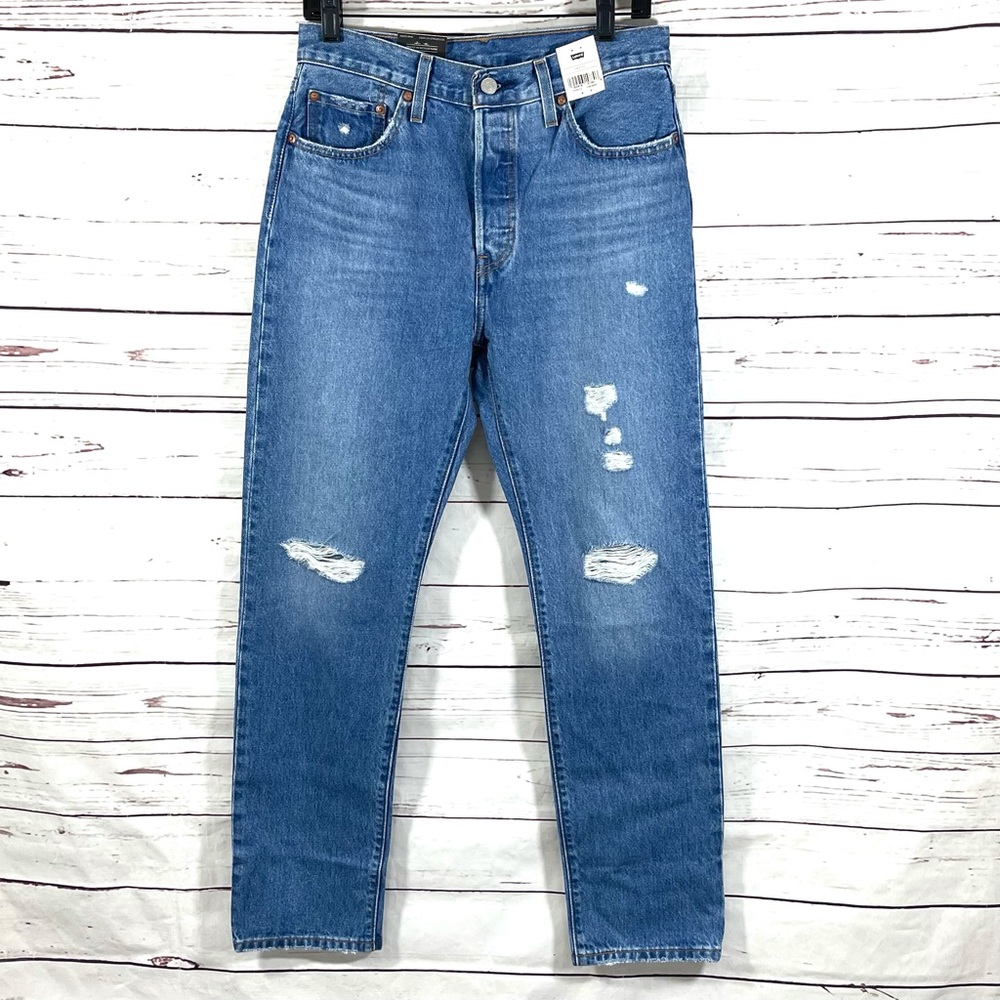 Levi’s 501 Women’s Jeans High Rise Straight Leg Blue Distressed Size 28x30.